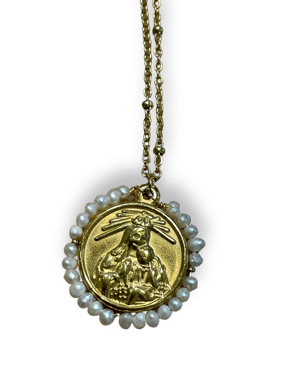 Medalla Virgen de Carmen Perlas